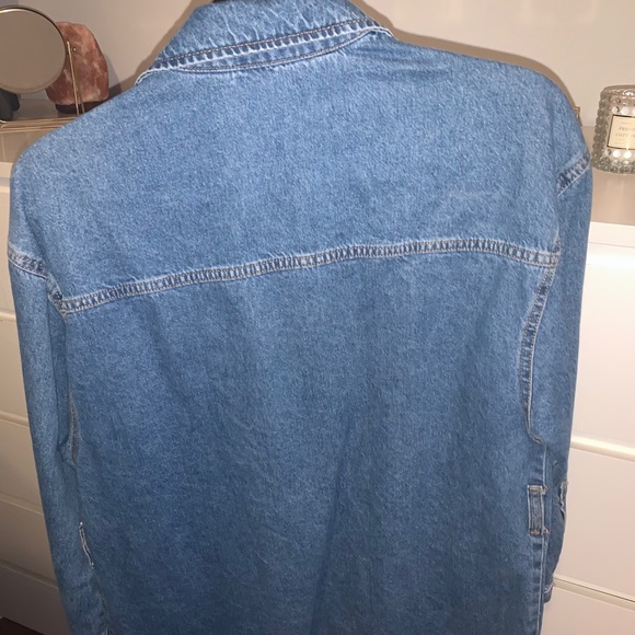 ❌SOLD❌ Zara Belted Denim Jacket - Picture 5 of 5
